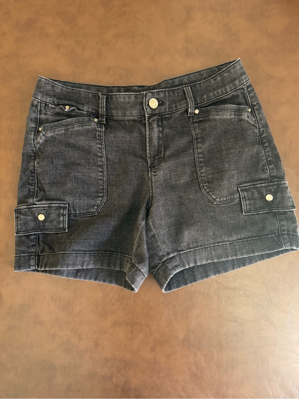 White House Black Market Black Denim Cargo Shorts Size 2 short utility Y2k